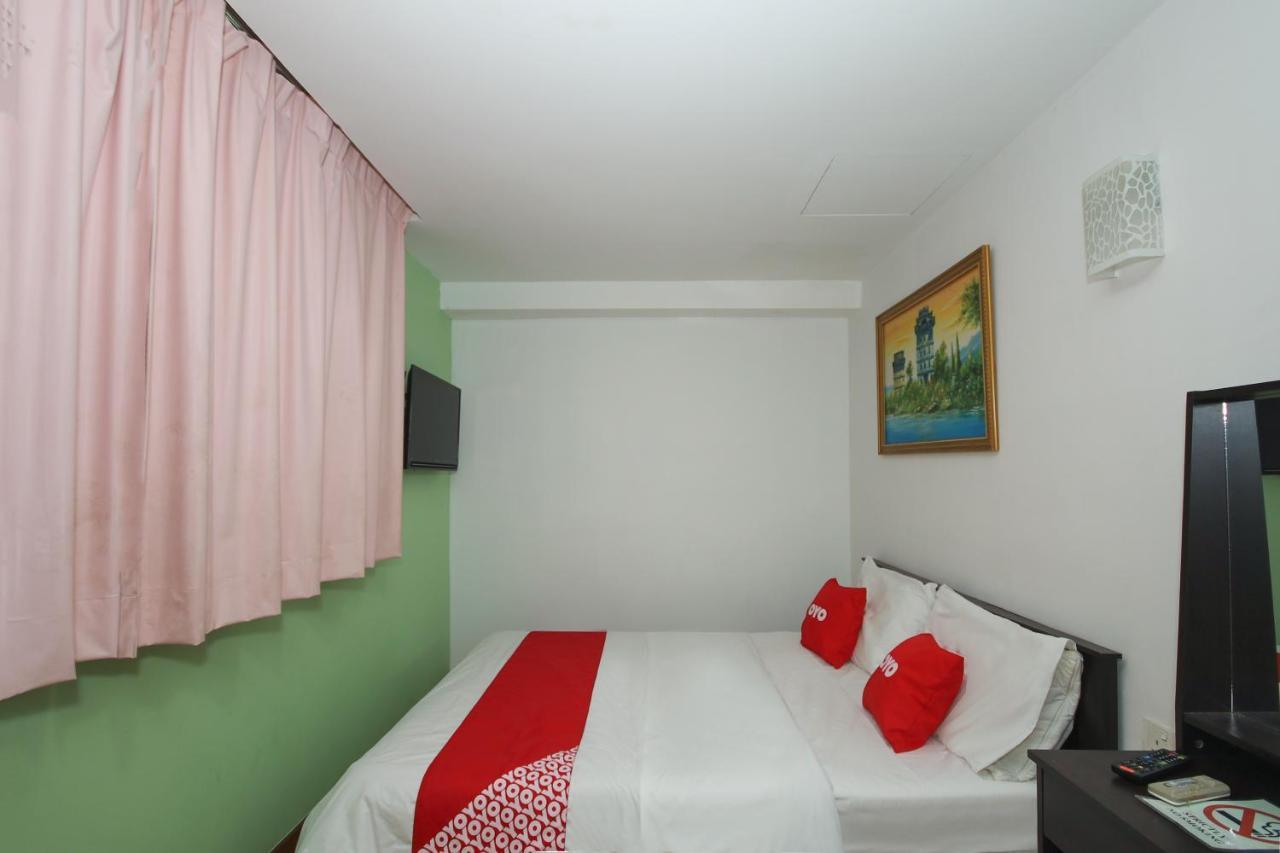 Super Oyo 90345 Tm Hotel Ampang  Exterior foto