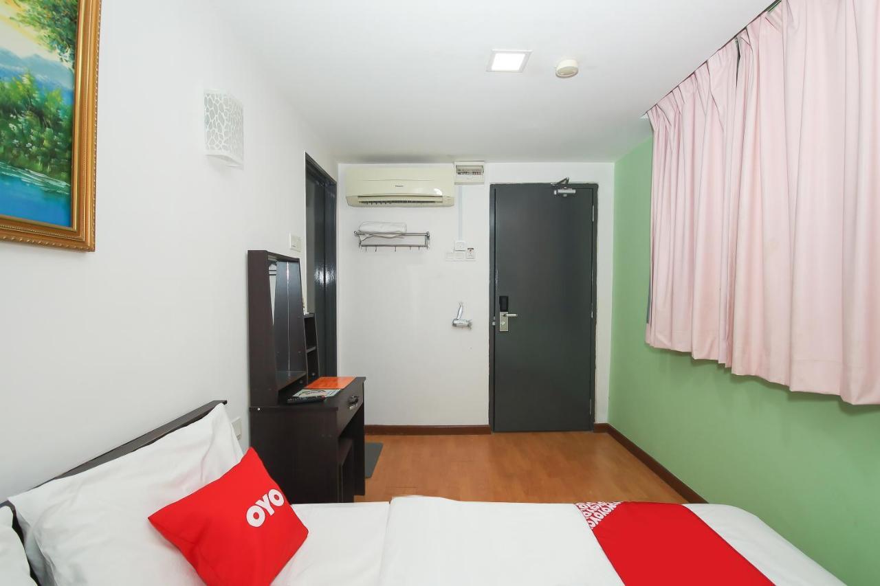 Super Oyo 90345 Tm Hotel Ampang  Exterior foto